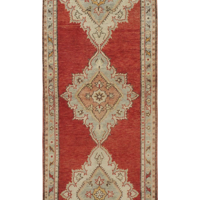 1940s Vintage Circa 1940 Turkish Oushak Runner Rug, 2'9 X 10'9 For Sale - Image 5 of 8