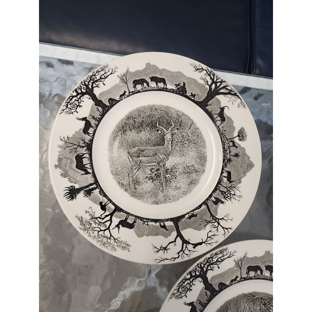 Mid 20th Century Mid 20th Century Wedgwood Etruria Kruger National Park Jungle Animal Dinner Plates - Set of 5 For Sale - Image 5 of 12
