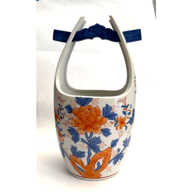 Vintage Japanese Imari Style Porcelain Vase in the Form of a Water Container For Sale - Image 13 of 17