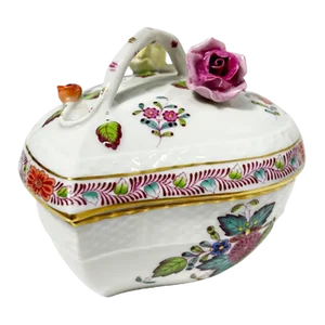 Chinese Bouquet Apponyi Multi-Colored Porcelain Heart Shaped Bonbonniere from Herend