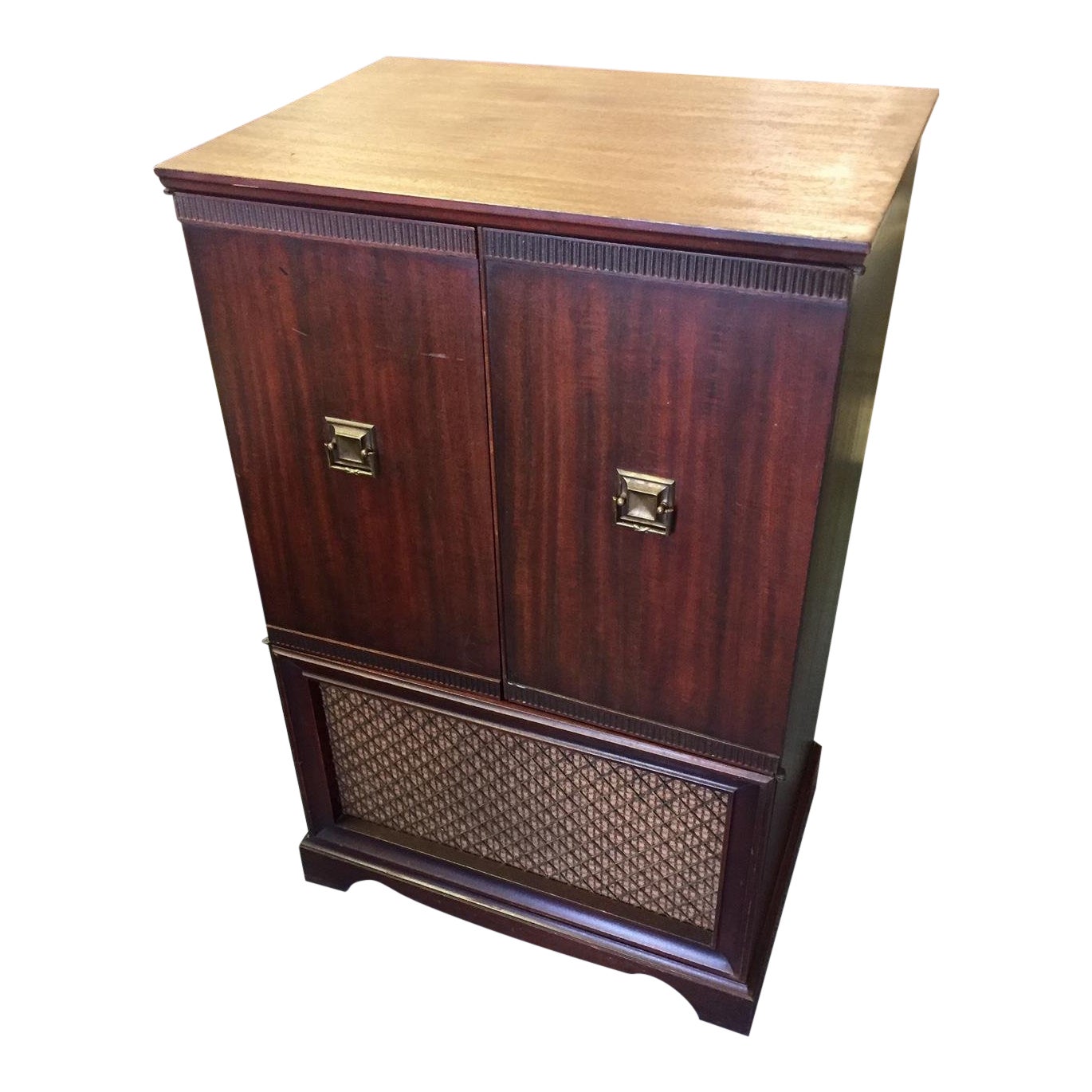 Mid Century Truetone Radio & Phonograph Circa 1940's Chairish