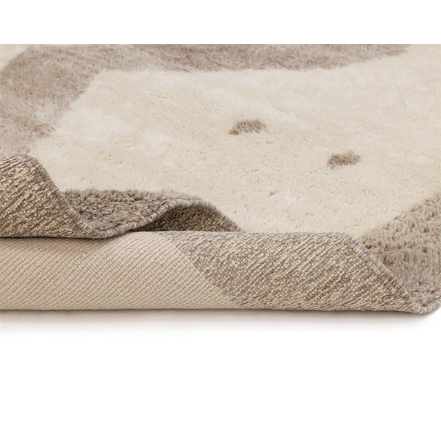 Contemporary Hand-Knotted Wool Premium Rug by Azele Studio For Sale - Image 3 of 12