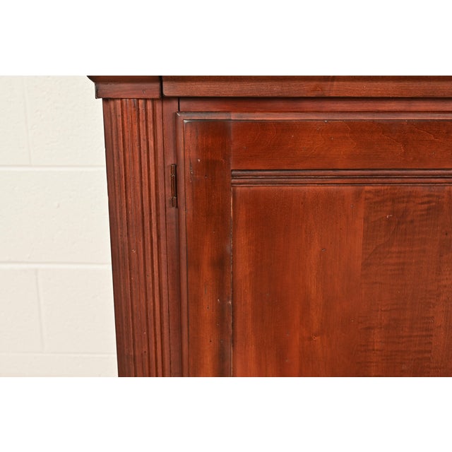 Ethan Allen British Colonial Carved Maple Sideboard Credenza or Bar Cabinet For Sale - Image 11 of 17