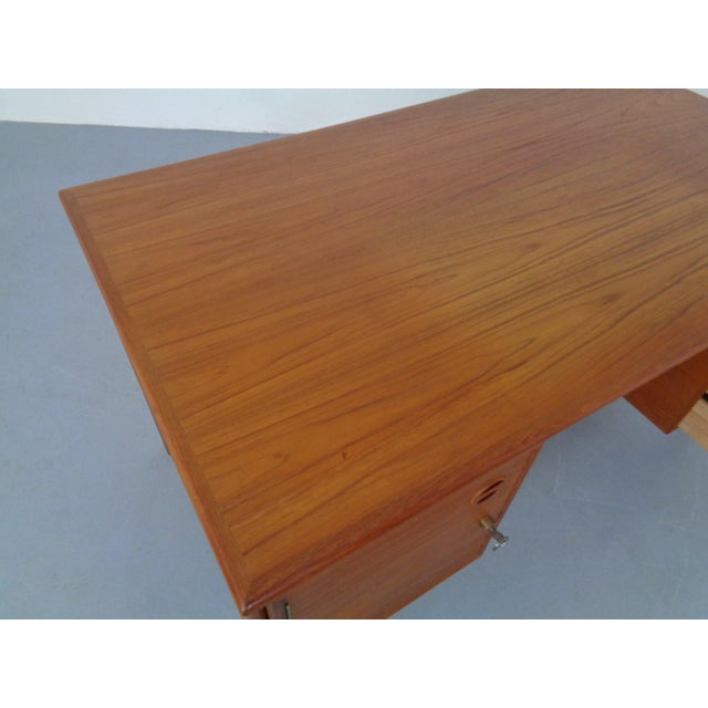 Teak Desk from Gasvig GV Møbler, Denmark, 1960s For Sale - Image 14 of 17