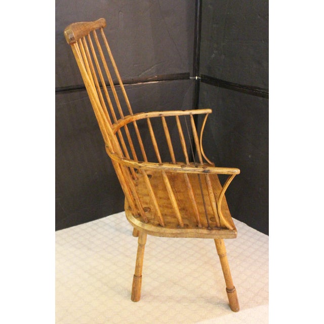 English Circa 1760-1780 English West Country Comb Back Windsor Arm Chair For Sale - Image 3 of 10