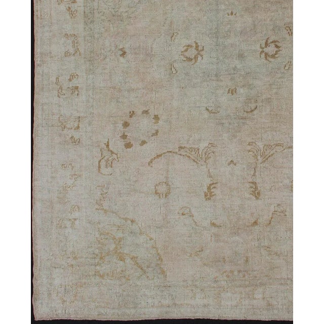 Cream Background Mid Century Vintage Oushak Rug From Turkey With Floral Design For Sale - Image 4 of 13