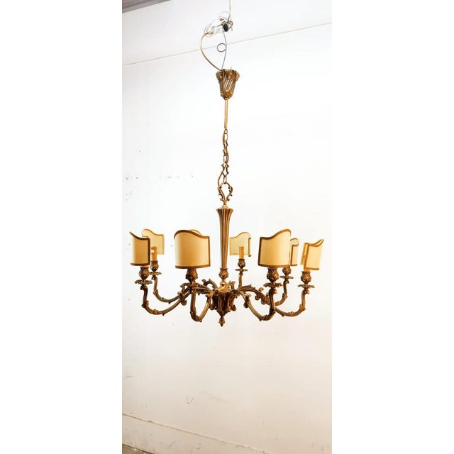 Vintage Chandelier with Parchment Fans, in Very Good conditions. Designed 1950 to 1959 Up to 250V (Europe/UK Standard).The...