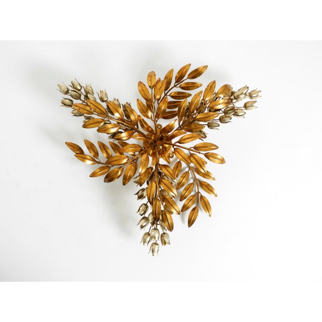Large 1970s gold-plated floral ceiling lamp, pioggia d'oro. Design by hans kögl, model wisteria. beautiful design with...