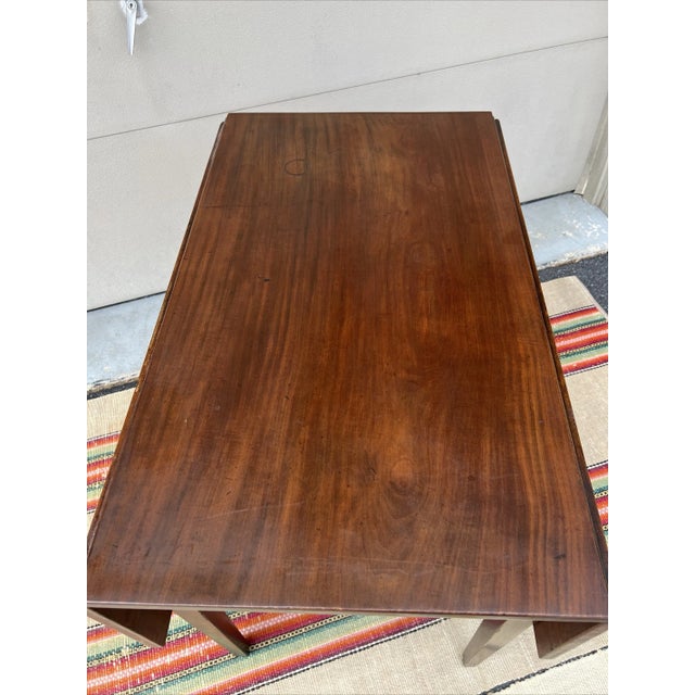 Early 19th Century Antique Mahogany Federal Hepplewhite Drop-Leaf Pembroke Table, Pennsylvania 1800 For Sale - Image 5 of 12