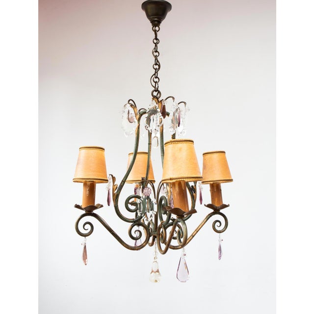 It works with 4 E22 bayonet bulbs European Plug (up to 250V).The wiring of this item may be original and might need...
