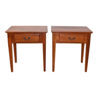 Late 20th Century S. Bent & Bros. Shaker 1 Drawer Cherry Nightstands - a Pair For Sale