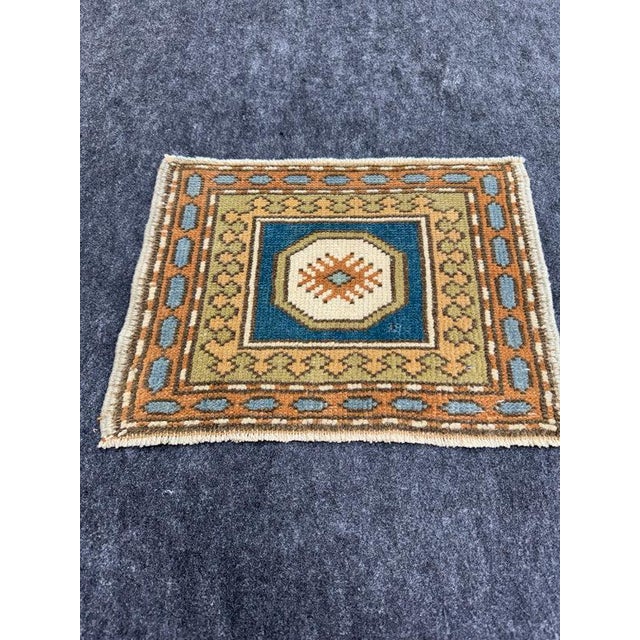 Turkish Yastik Rug 1'7" x 1'3" For Sale - Image 4 of 5