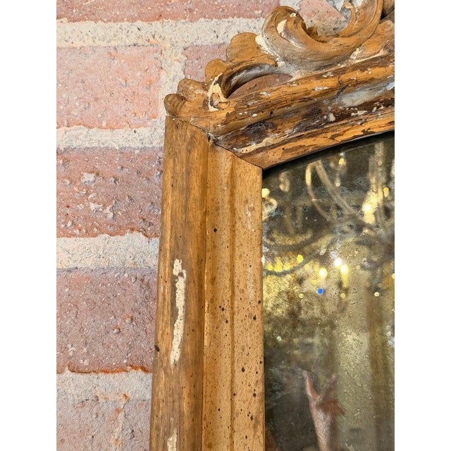 Baroque 19th Century Italian Baroque Giltwood Mirror With Cherub Crest For Sale - Image 3 of 11