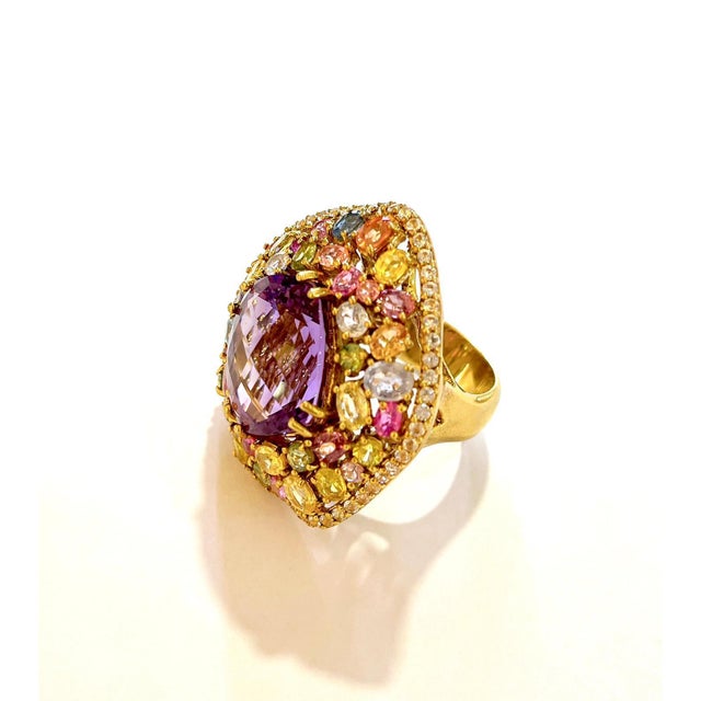 Gemstone Bochic “Orient” Vintage Sapphire & Amethyst Cocktail Ring 18K Gold & Silver For Sale - Image 7 of 13
