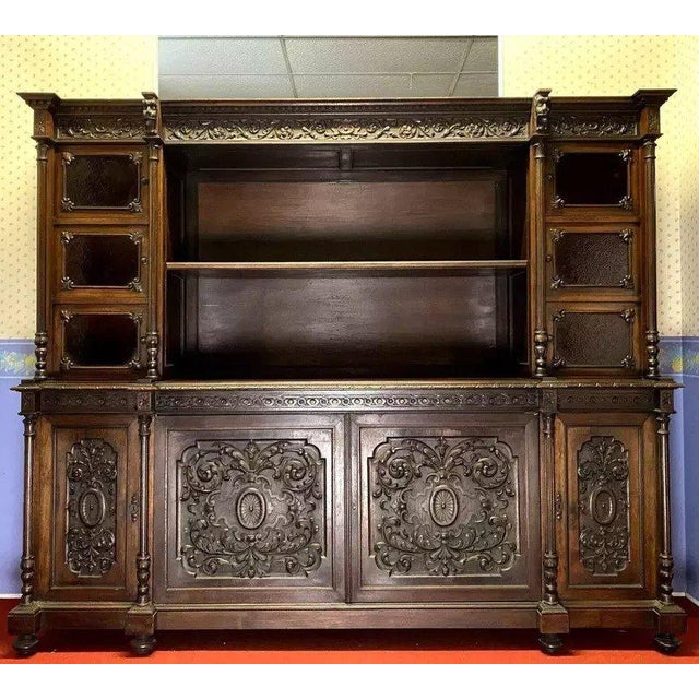 Renaissance Style Buffet in Carved Walnut For Sale - Image 4 of 8