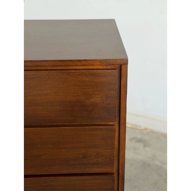 Brown 1980s Minimal Dresser With Sculpted Legs For Sale - Image 8 of 12
