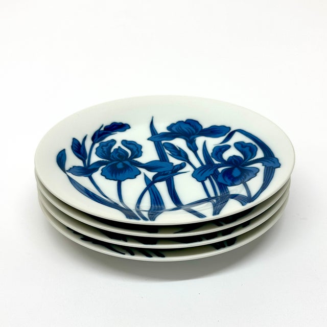 Ceramic Graphic Floral Blue & White Wall Plate Curation - Group of 9 For Sale - Image 7 of 12