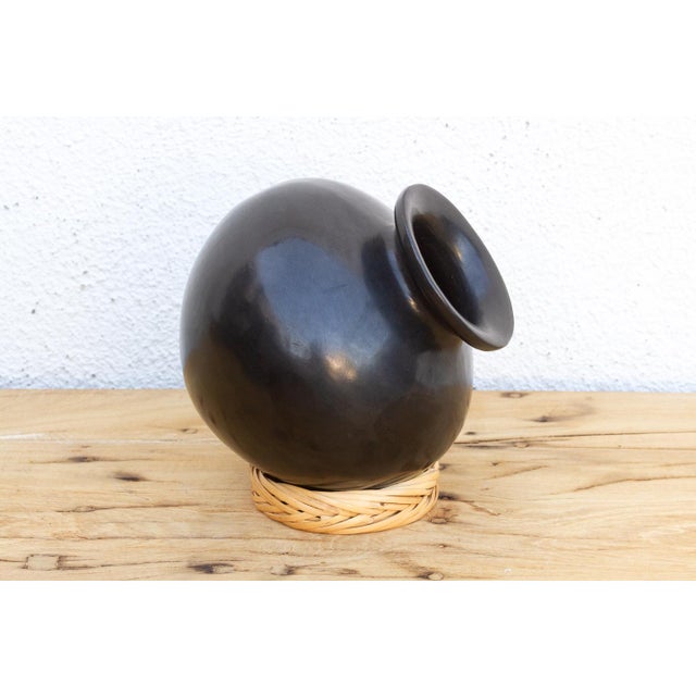 Mid 20th Century Vintage San Bartolo Black Clay Global Vessel For Sale - Image 5 of 7