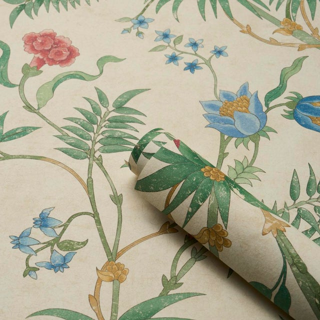 2020s SAMPLE - Schumacher Arasi Botanical Wallpaper In Parchment For Sale - Image 5 of 7
