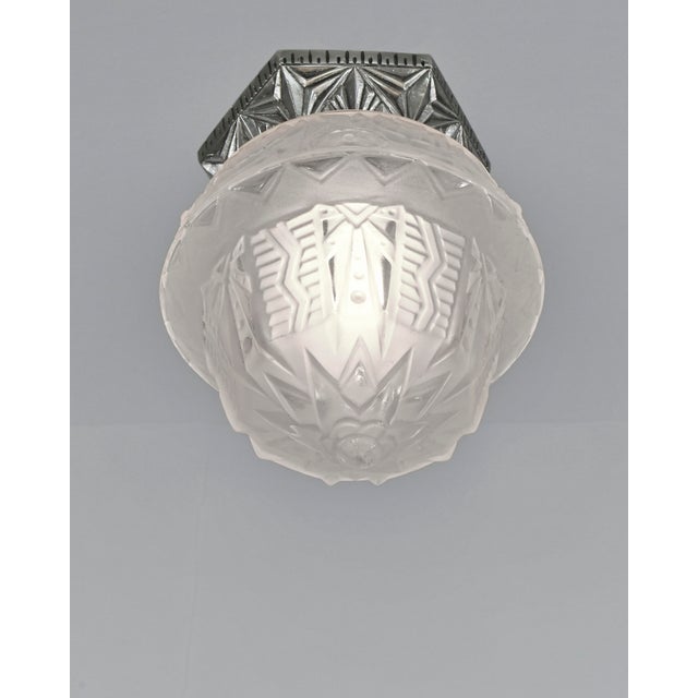 Art Deco Pair of Muller Freres French Art Deco Flush Mounts - 1930s Frosted Glass & Nickeled Bronze For Sale - Image 3 of 7