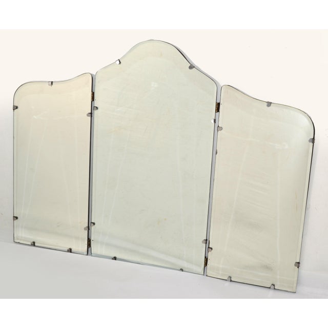 1930s French Art Deco Arched 3-Panel Beveled Mantel Vanity Wall Mirror For Sale In Miami - Image 6 of 12