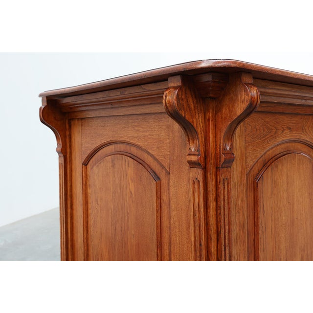 Large Mid-19th Century French Oak Bar Counter For Sale - Image 13 of 18