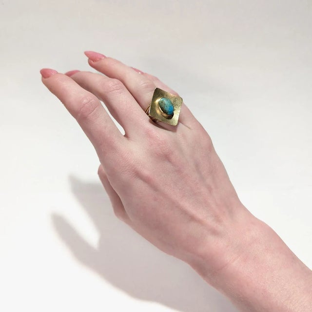 Mid-Century Modern 14k Gold & Turquoise Cabochon Mid-Century Modern Cocktail Ring For Sale - Image 3 of 9