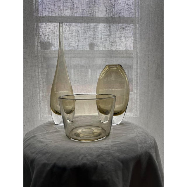 Glass Swedish Modern Glass Vases and Bowl by Bengt Orup for Johansfors, 1960s, Set of 3 For Sale - Image 7 of 13