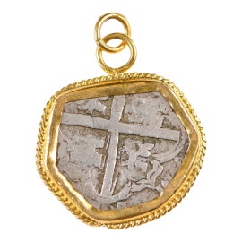 Example of Spanish Necklaces