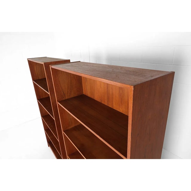 Wood 1960s Pair of Danish Modern Teak Bookcases in Style of Sejling For Sale - Image 7 of 16