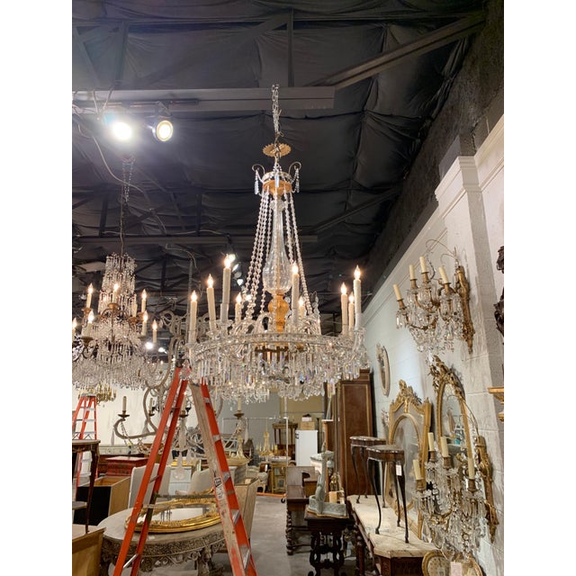 Wood 19th Century Italian Giltwood and Crystal 10-Light Chandelier For Sale - Image 7 of 8