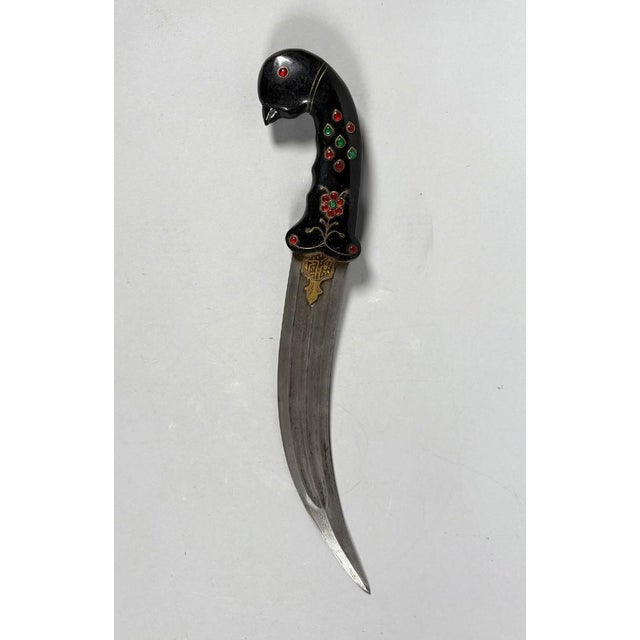 Kard jade dagger with a bird's head, India, Mughal Dynasty (1526-1857) For Sale