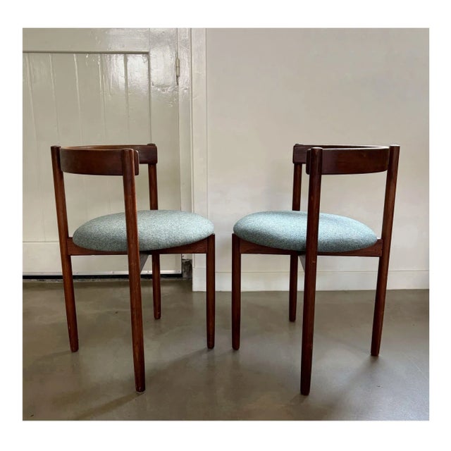 Beautiful set of 2 chairs designed by Hugo Frandsen for Børge M. Søndergaard. Denmark, 1964 Eye-catching is the curved,...