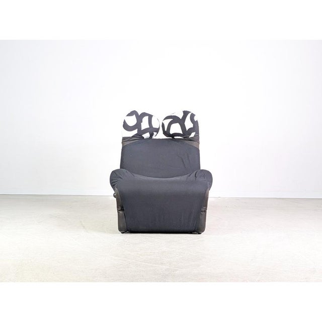 Textile Wink Chair in Black and White Upholstery by Toshiyuki Kita for Cassina For Sale - Image 7 of 10