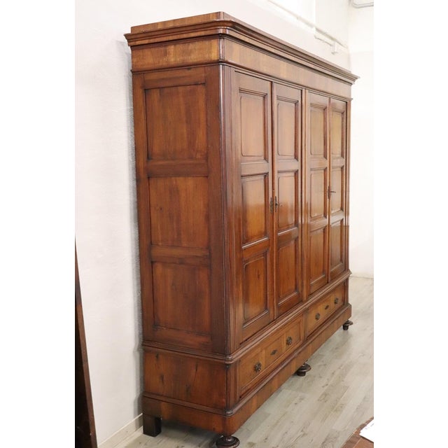 Large Antique 19th Century 4-Door Wardrobe in Walnut For Sale - Image 10 of 17