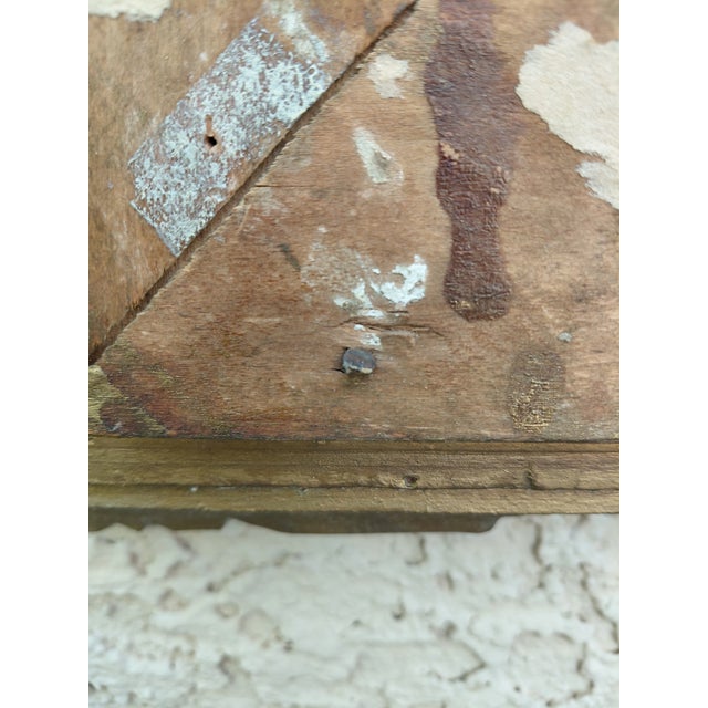 Mid-Century Ornate Gold Painted Square Wood Frame With Round Opening For Sale - Image 11 of 15