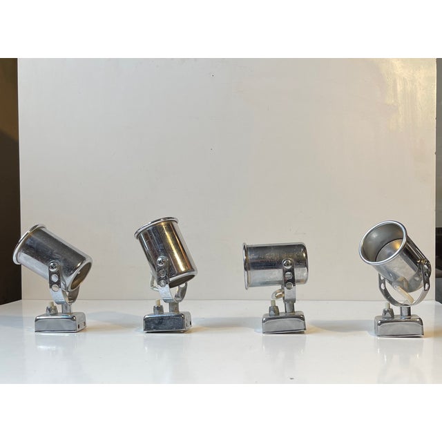 Vintage Italian Nautical Ship Cabin Wall Lights in Chrome, 1970s, Set of 4 For Sale - Image 3 of 11