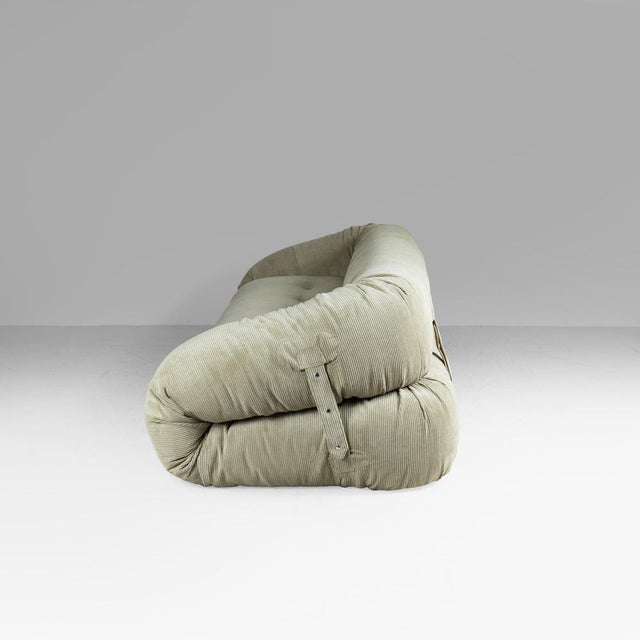 Amphibious Sofa-Bed by Alessandro Becchi for Giovannetti, 1970, in Very Good conditions. Designed 1970 to 1979 I have...