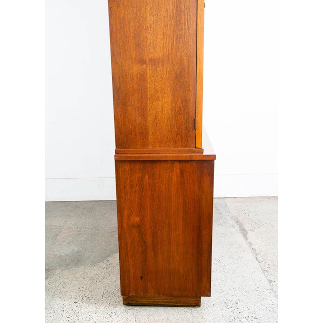 Wood 1960s Mid Century Modern China Cabinet Garrison Hutch Glass Display Danish Furniture M For Sale - Image 7 of 12