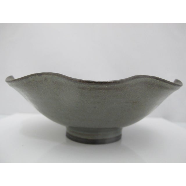 Ceramic Jane Woodside Leaf Center Scallop Rim Organic Green & Blue Studio Pottery Bowl For Sale - Image 7 of 9