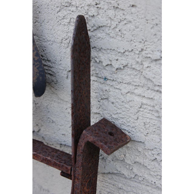 Antique Cast Iron Garden Fence Section With Spear Finials And Star Motif For Sale - Image 16 of 18