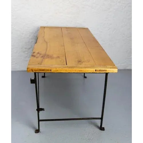 Brown French Foldable Coffee Table in Poplar and Iron, 1970s For Sale - Image 8 of 10