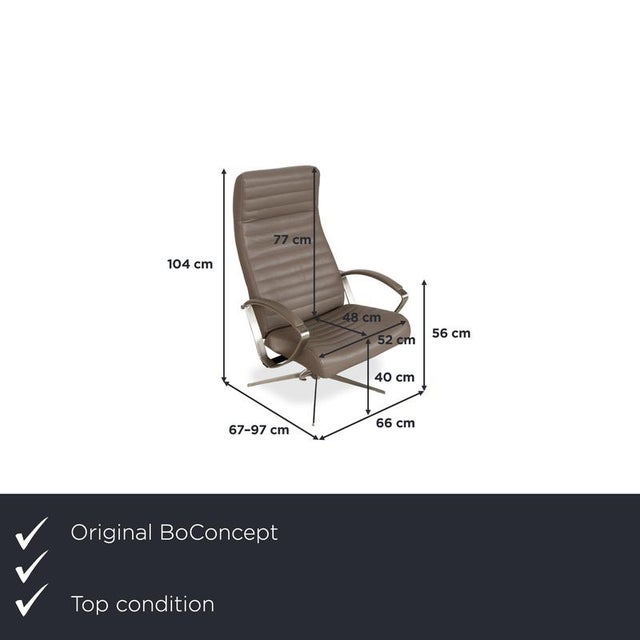 This BoConcept Wing armchair is the perfect choice for anyone who wants to combine a Scandinavian design statement with...