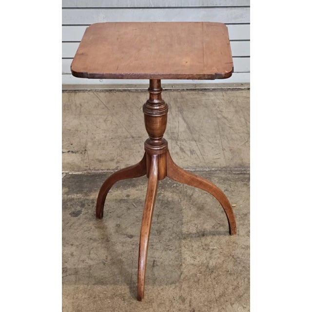 Traditional Antique Tiger Maple Federal Style Single Drawer Occasional Table Bench Made For Sale - Image 3 of 6