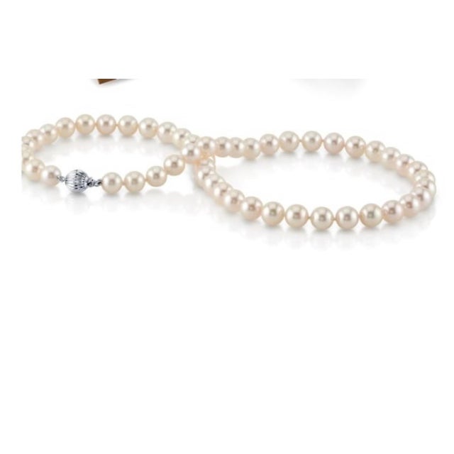 Vintage Cultured Akoya Pearl Necklace Length 18" , 18 Karat White Gold Clasp For Sale - Image 14 of 18