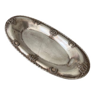Antique Simpson, Hall, Miller & Co. Silver-Plated Oval Serving Platter For Sale