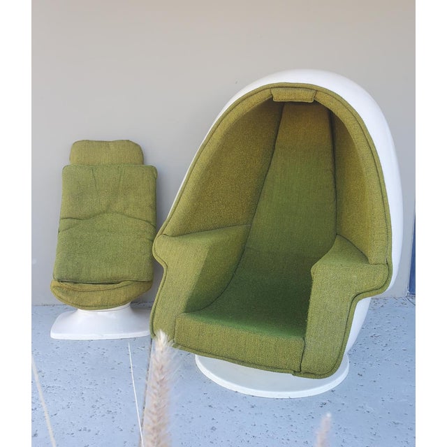 Original 1960s Lee West "Lee Music Chamber" Stereo Chair With Built-in Speakers For Sale In Los Angeles - Image 6 of 16