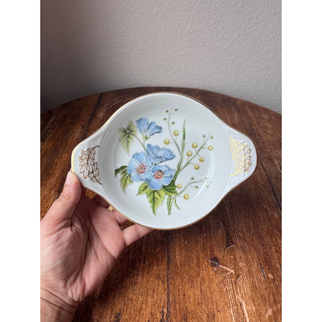 Spode Stafford Flowers Lida and Acacia Au Gratin Dish Made in England Oven to tableware 7.5” width, 5 5/8” depth and 1.5”...