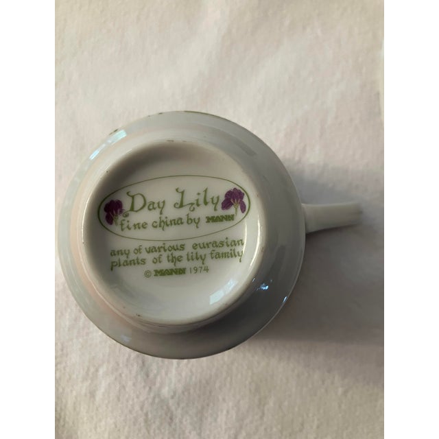 Ceramic Vintage Seymour Mann "Day Lily" Snack Set - Set of 16 For Sale - Image 7 of 11