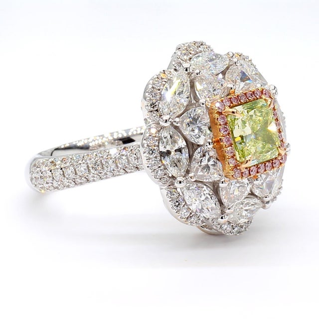 White Gia Certified 3.74 Carat Green-Yellow Diamond Ring in 18k Gold For Sale - Image 8 of 9